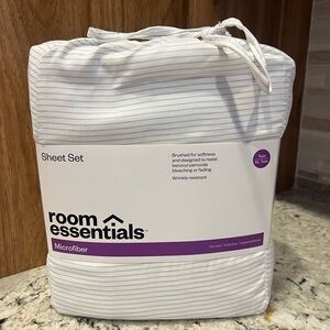 Room Essentials Striped White Sheet Set